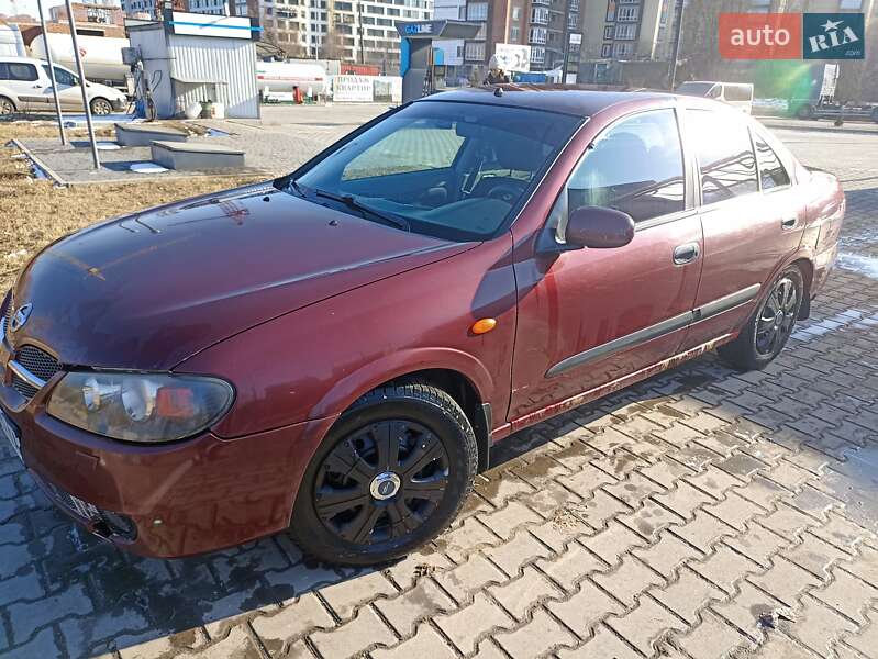 Седан Nissan Almera 2004 в Хмельницькому