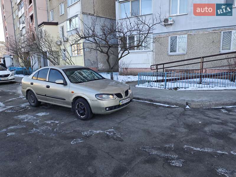 Седан Nissan Almera 2003 в Києві