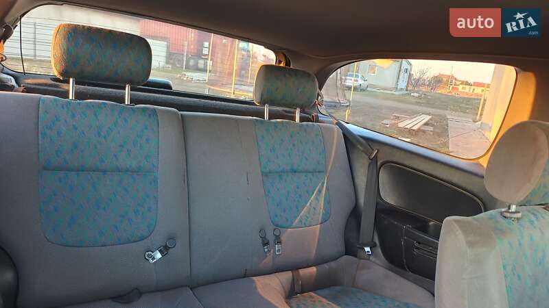 Хетчбек Nissan Almera 1996 в Одесі