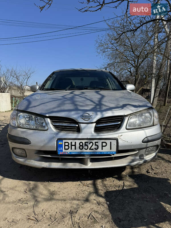 Седан Nissan Almera 2000 в Одесі