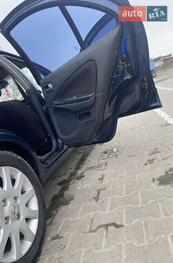 Седан Nissan Almera 2005 в 