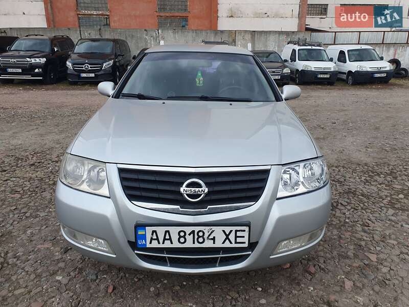 Седан Nissan Almera 2012 в Києві
