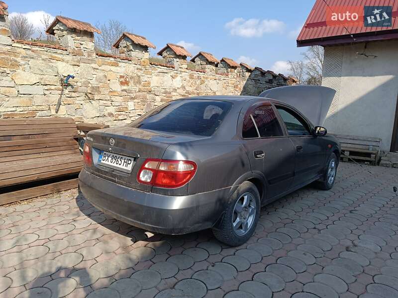 Седан Nissan Almera 2003 в Каменец-Подольском