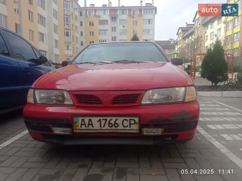 Nissan Almera 1996
