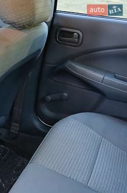 Седан Nissan Almera 2007 в 