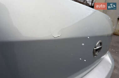 Седан Nissan Almera 2006 в 