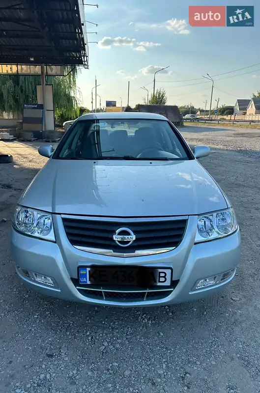 Nissan Almera