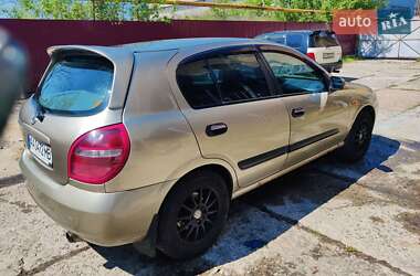 Хетчбек Nissan Almera 2003 в 