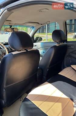 Седан Nissan Almera 2012 в 