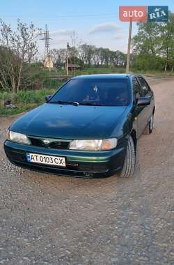 Седан Nissan Almera 1997 в Чернівцях