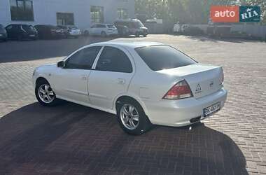 Седан Nissan Almera 2011 в 