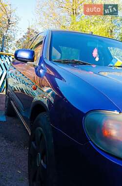 Седан Nissan Almera 2004 в 