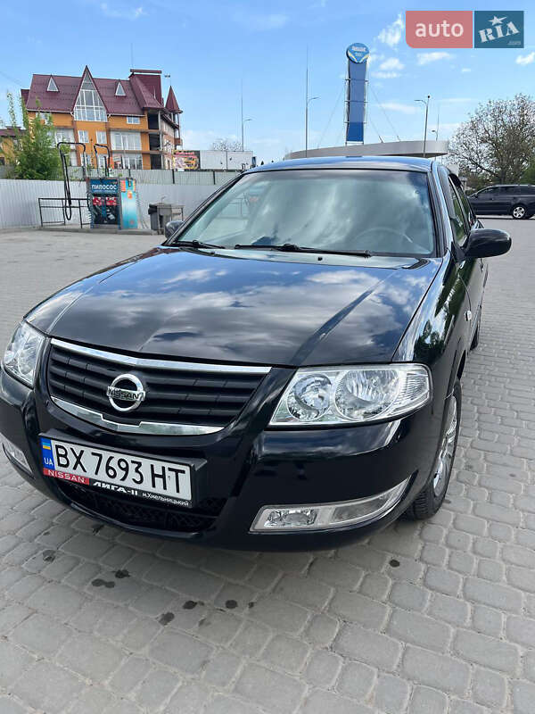 Седан Nissan Almera 2011 в 