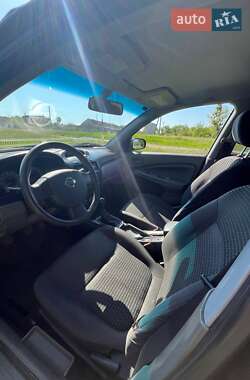 Седан Nissan Almera 2008 в 