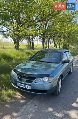Хэтчбек Nissan Almera 2002 в Одессе