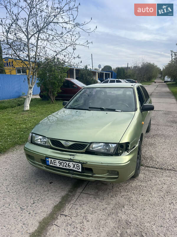 Nissan Almera 1999