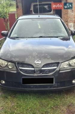 Хетчбек Nissan Almera 2004 в Підгайцях