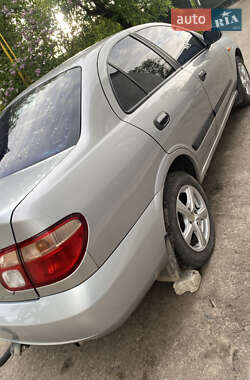 Седан Nissan Almera 2003 в 