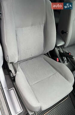 Седан Nissan Almera 2003 в 