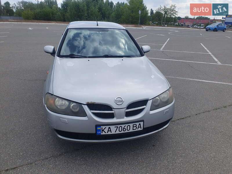 Седан Nissan Almera 2003 в Києві