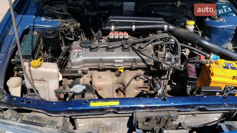 Хэтчбек Nissan Almera 1998 в Одессе