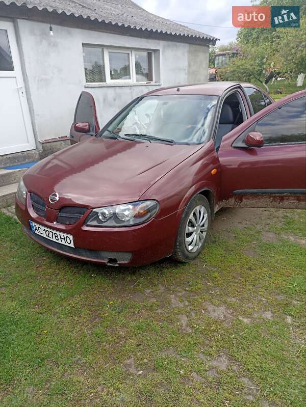 Седан Nissan Almera 2004 в 