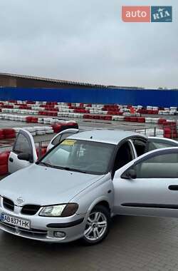 Седан Nissan Almera 2002 в Виннице