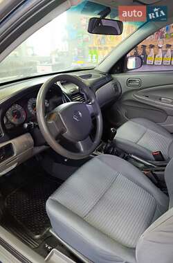 Седан Nissan Almera 2012 в 
