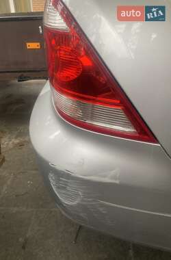 Седан Nissan Almera 2012 в 