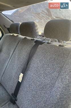 Седан Nissan Almera 1999 в 