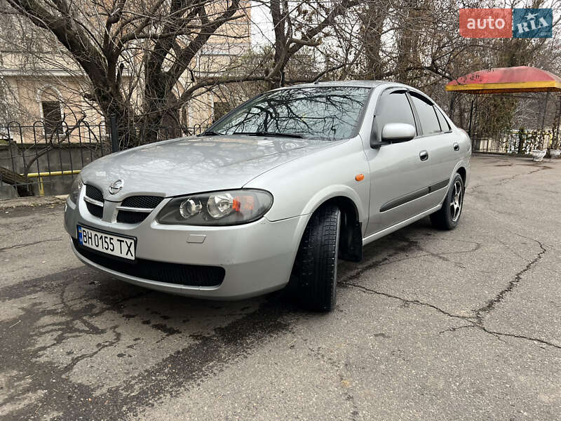 Седан Nissan Almera 2003 в 