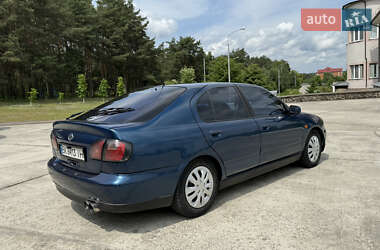 Седан Nissan Almera 2000 в 