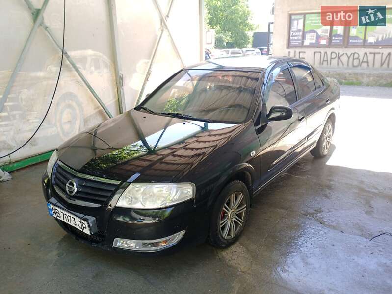 Nissan Almera 2010