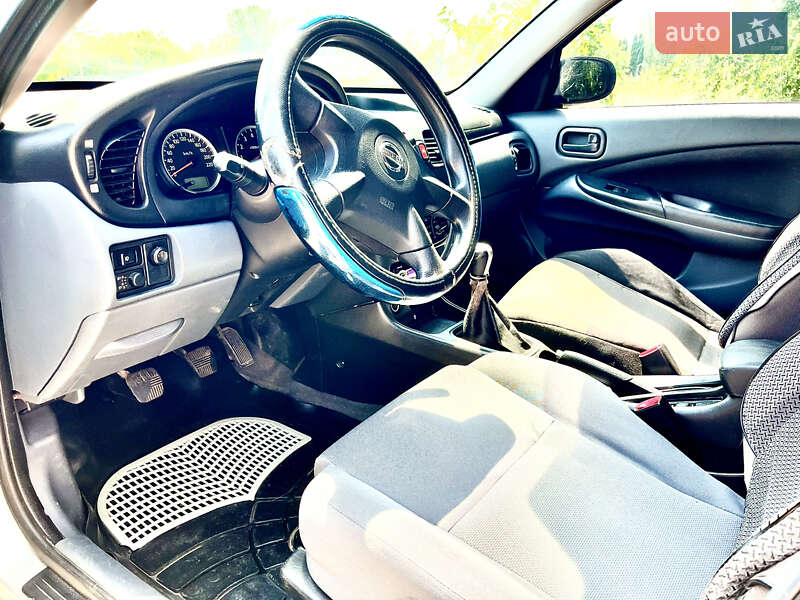 Седан Nissan Almera 2005 в Дніпрі