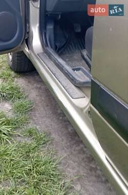 Седан Nissan Almera 2004 в 