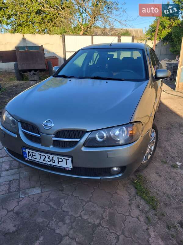 Nissan Almera 2005