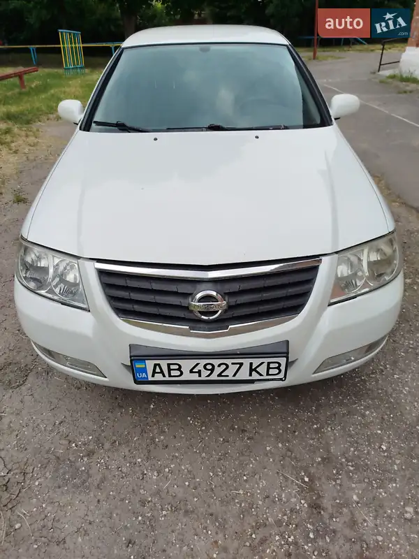 Nissan Almera