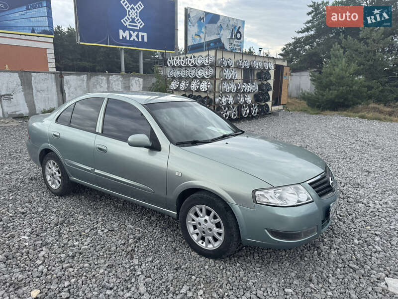 Nissan Almera 2008