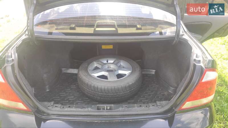 Седан Nissan Almera 2006 в Харкові