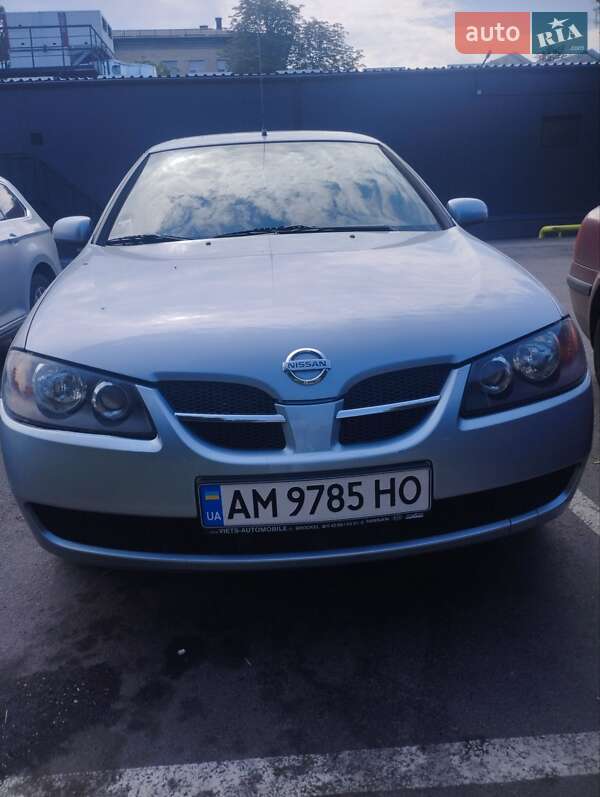 Хетчбек Nissan Almera 2006 в Житомирі