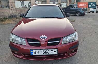 Хетчбек Nissan Almera 2001 в 
