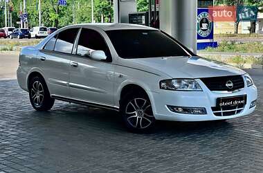 Седан Nissan Almera 2011 в Миколаєві