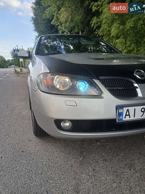 Nissan Almera 2005