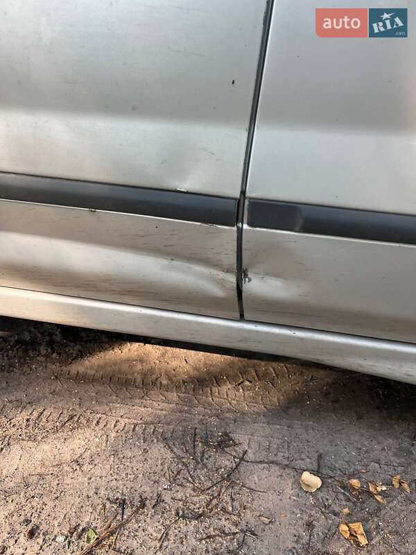 Хэтчбек Nissan Almera 2001 в Краснограде фото 7 Хэтчбек Nissan Almera 2001 в Краснограде