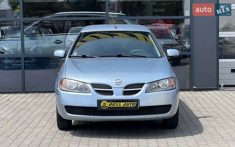 Седан Nissan Almera 2004 в Ивано-Франковске