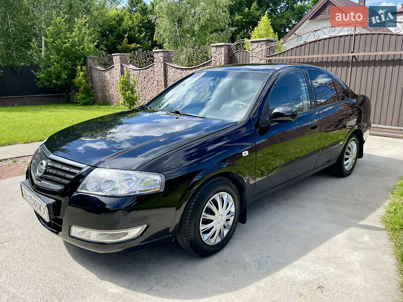 Nissan Almera 2012