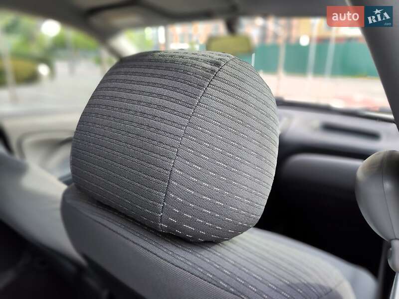 Седан Nissan Almera 2007 в Киеве