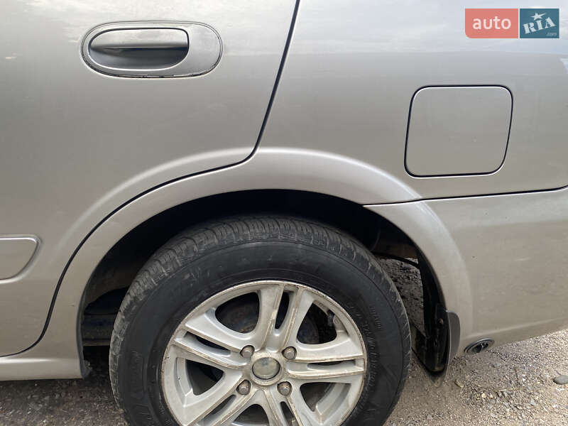 Седан Nissan Almera 2008 в Ужгороді