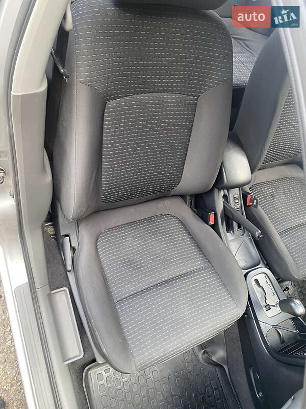 Седан Nissan Almera 2008 в Ужгороді
