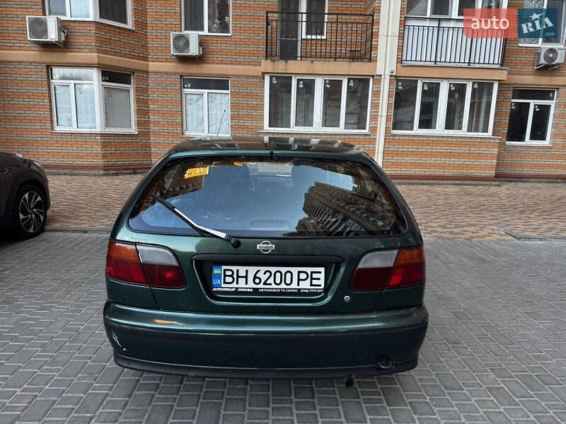 Хэтчбек Nissan Almera 1995 в Одессе